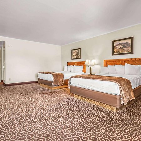 Red Arrow Inn & Suites, A Travelodge By Wyndham Montrose Kültér fotó